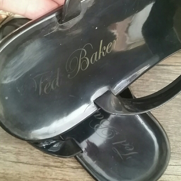 womens flip flops ted baker